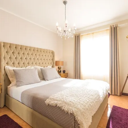 Azor * 蓬塔德尔加达