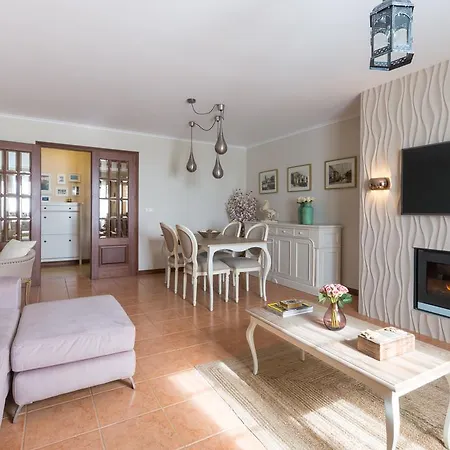 Azor * 蓬塔德尔加达