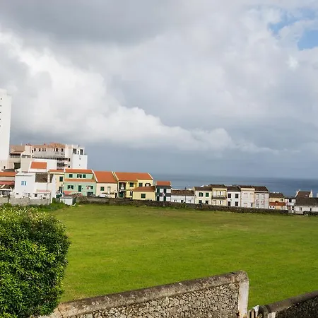 Azor Beach Lodge Апартаменты