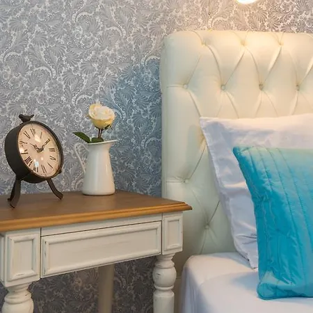 Azor Beach Lodge Апартаменты